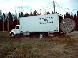 g/truck05.jpg (295607 bytes)